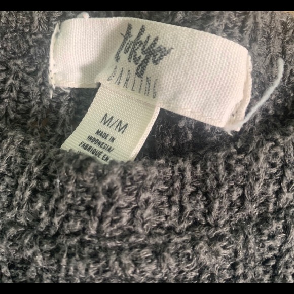 sweater - Picture 3 of 3